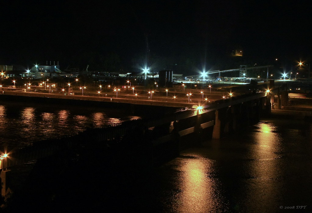 New Cumberland Dam and Locks On the Ohio River at Stratton… Flickr