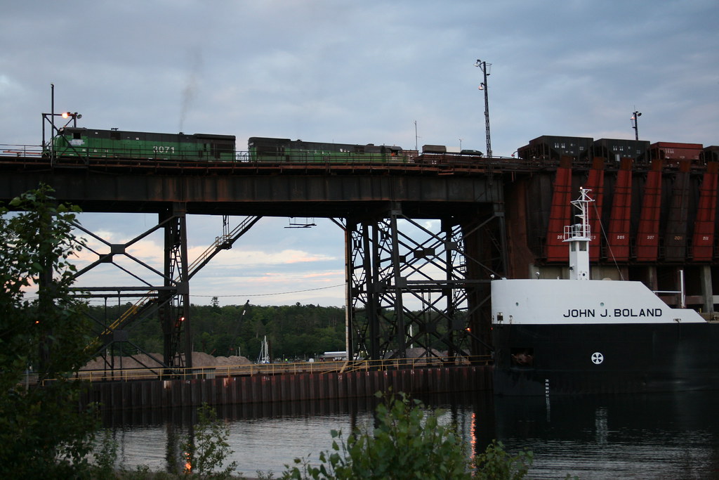 LS&I Dock Job The Dock Job. August 8, 2008 Marquette, MI. Roy