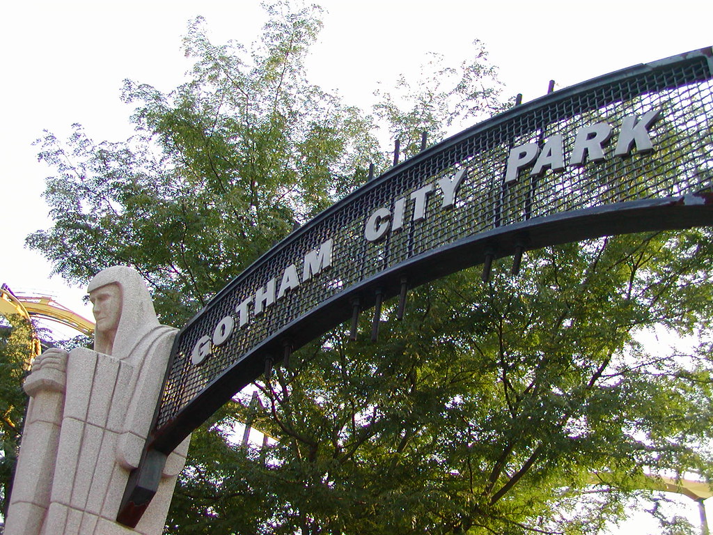 Gotham City Park Entrance to one of the Batman Roller coas… Gary