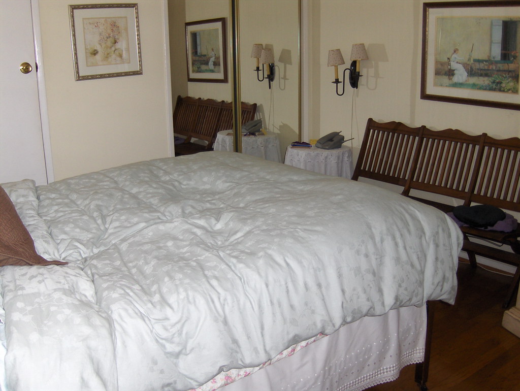 comfy bed! this is the bed in the cute guesthouse I stayed… Flickr