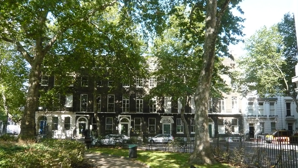 Bloomsbury Square We live in one of these buildin… Flickr