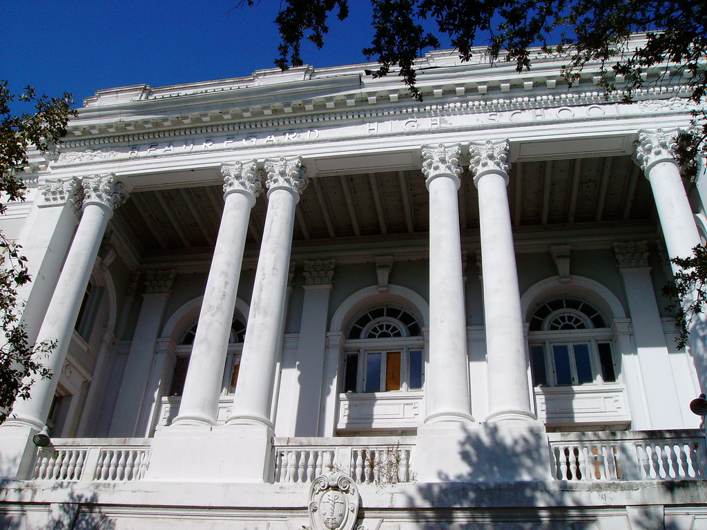 Old Saint Bernard Parish Courthouse Detail (Saint Bernard,… Flickr