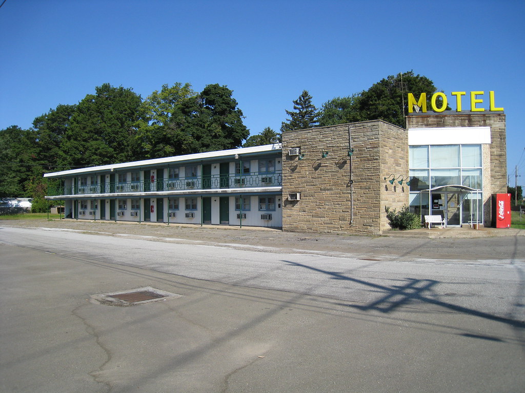 Peninsula Motel Erie, PA. Peninsula Motel 1000 Peninsula… Flickr