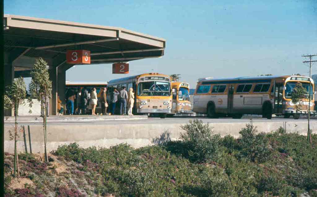 El Monte Station on Busway El Monte Station on Busway Flickr