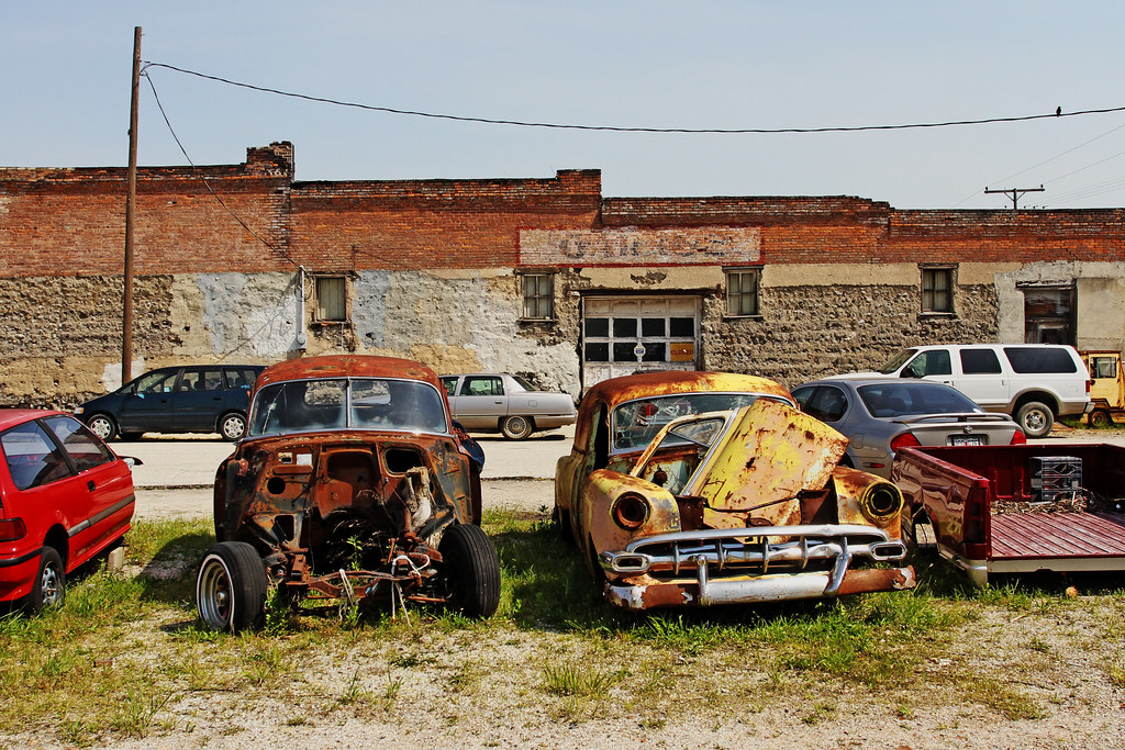 cars garage Galena, Kansas, USA Leo Reynolds Flickr