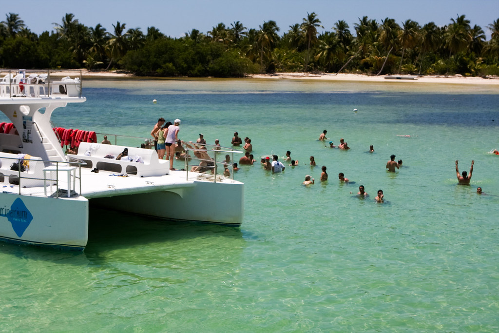 Natural Pool Party, Punta Cana style a photo on Flickriver