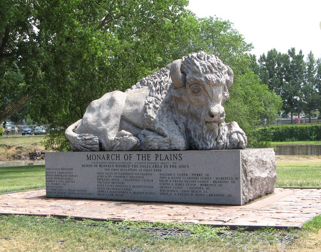 Darold E. Bailey, The Monarch of the Plains, Sculpture, Fa… Flickr