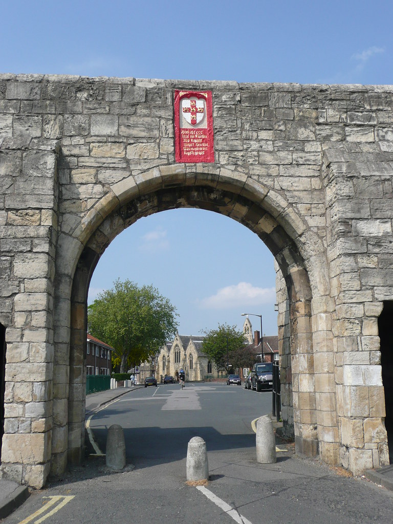 Fishergate Bar, York Fishergate Bar was the entrance to th… Flickr