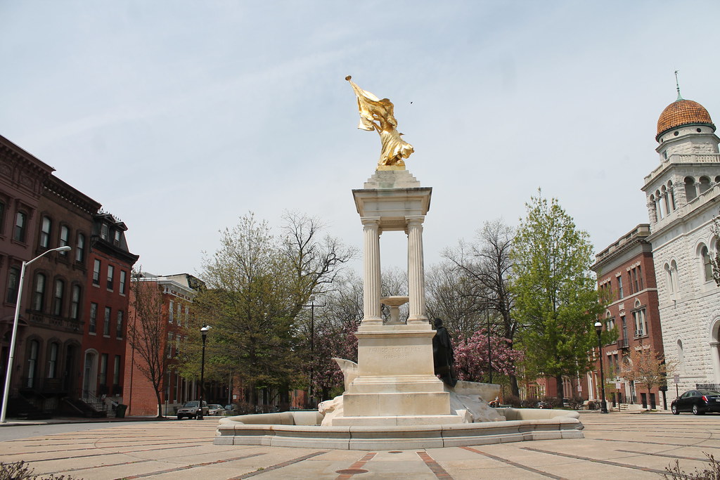 12.EutawPlaceMedianPark.BaltimoreMD.19April2016 Bolton Hil… Flickr