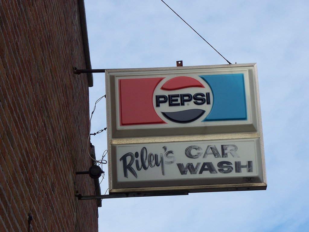 OH Tiffin Riley's Car Wash Pepsi sign for Riley's Car Wa… Flickr