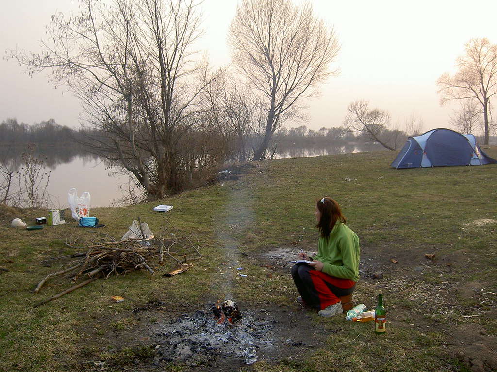 PICT3389 Camping on the Volga jason Flickr