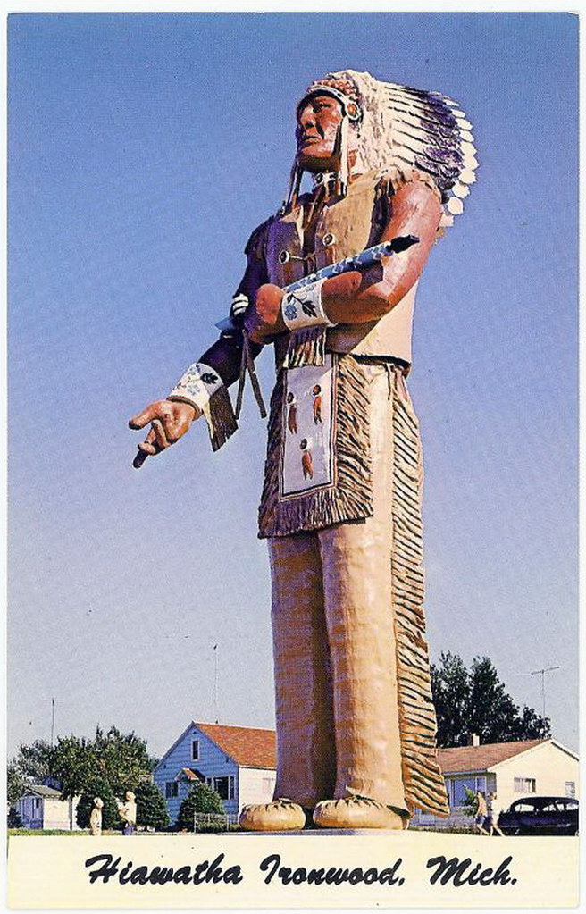 Ironwood MI UP Roadside Tourist Attraction Hiawatha World'… Flickr