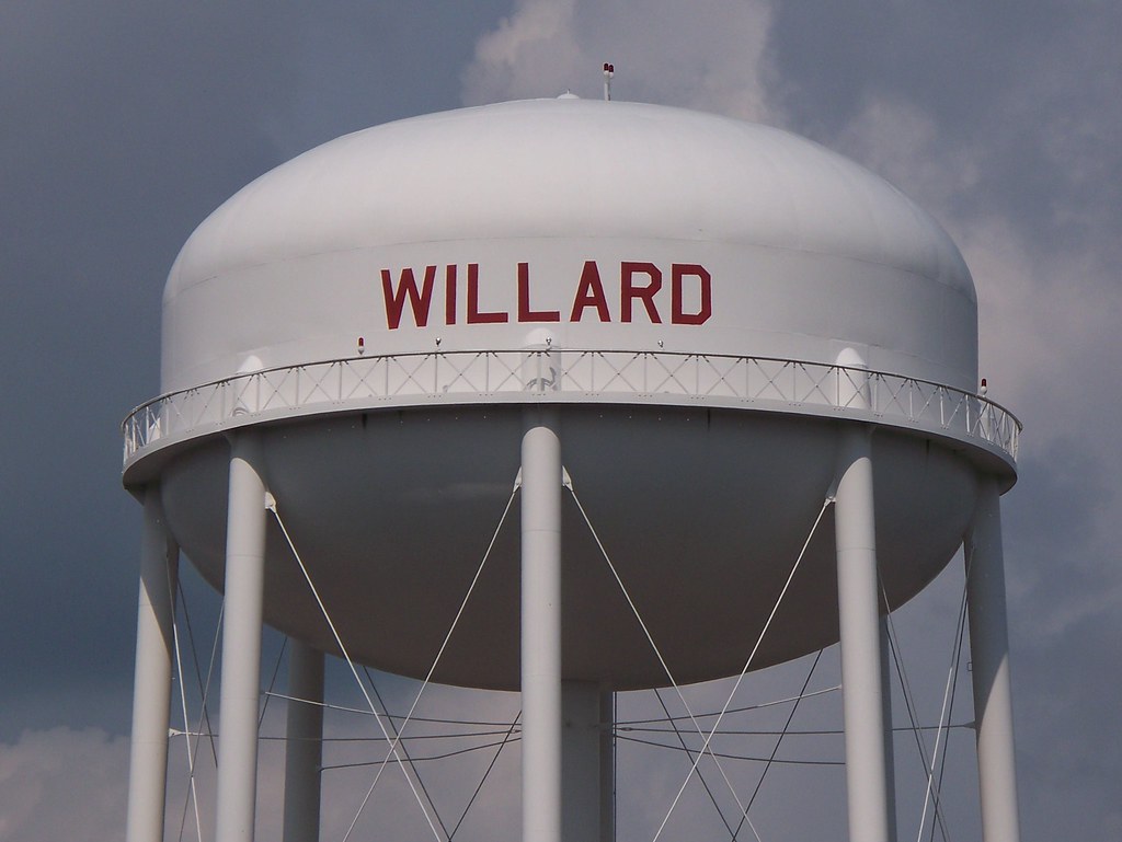 OH Willard Water Tower Water tower in Willard, Ohio. Flickr