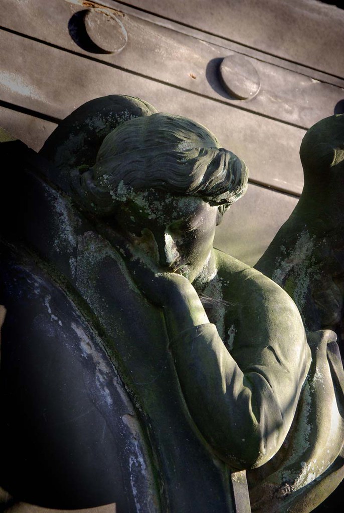 Angel 2, Glasgow Necropolis, 2008 Zombie Kitten Flickr