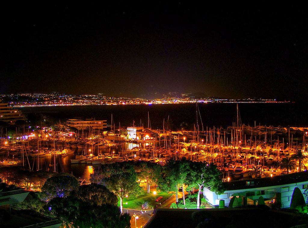 BaiedesAnges by night La BaiedesAnges de nuit (marina … Flickr