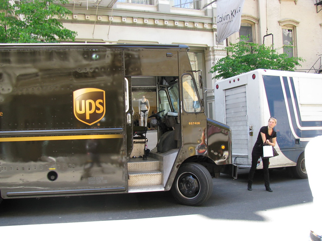 soho ny ups truck in soho, new york twingo2019 Flickr