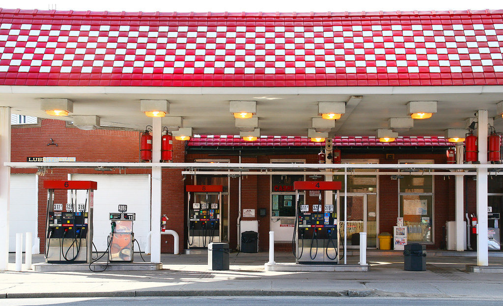 Lowell Landmark This gas station is on one of the main roa… Flickr