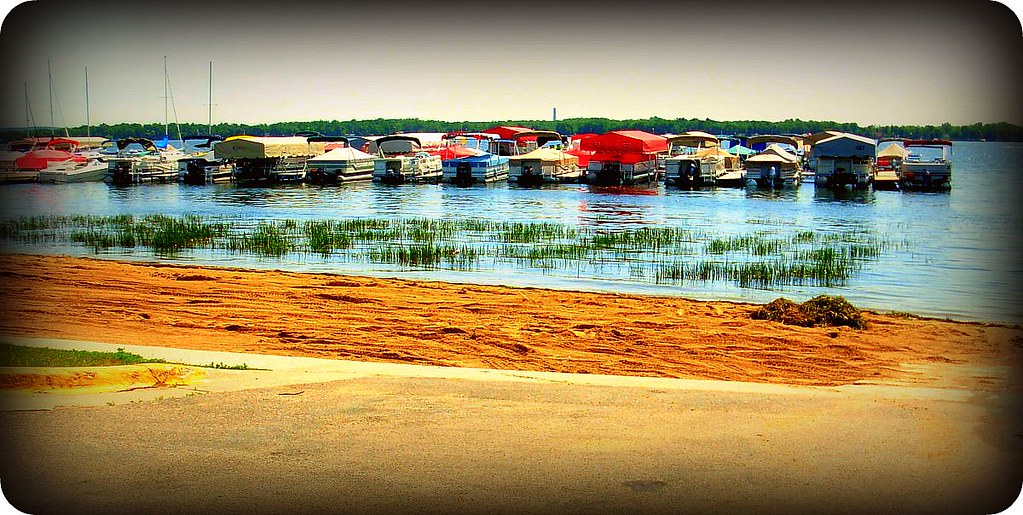 Detroit Lakes, Minnesota Tenuous Link fishing resort Flickr