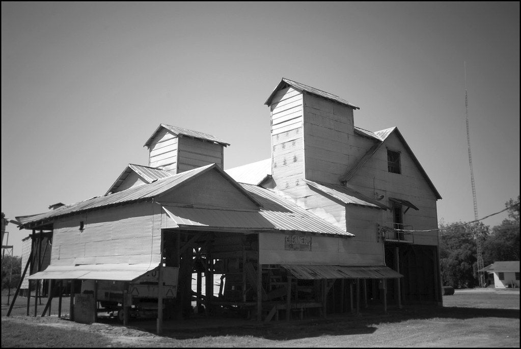 Abandoned Peanut Mill Sasser, GA An old peanut mill loca… Flickr