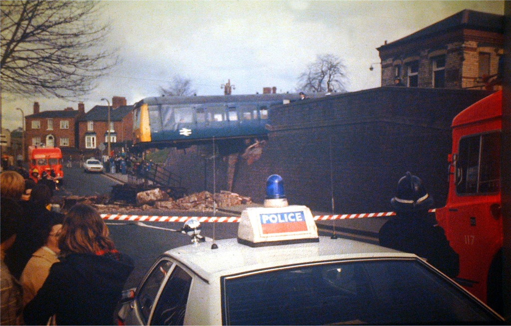 Train Crash at Stourbridge 1977 (4) a photo on Flickriver