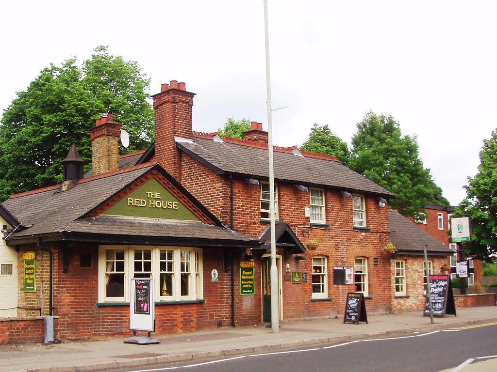 Red House, Croxley Green, WD3 A pub by Croxley station. Ad… Flickr