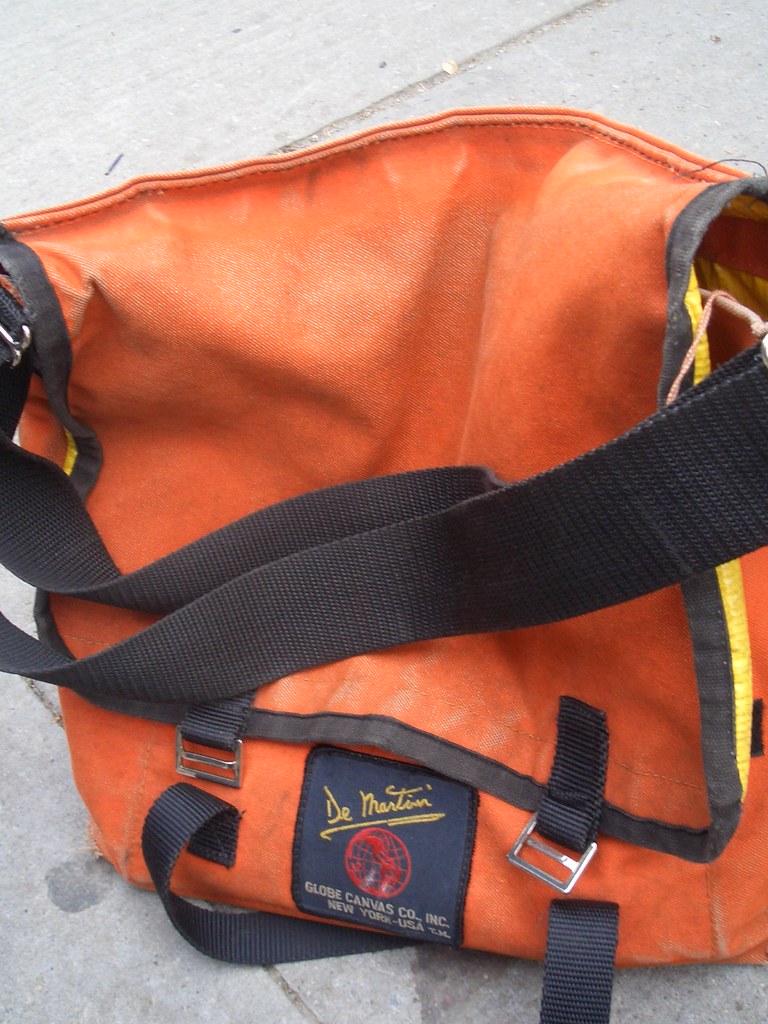 De Martini bag De Martini are the original messenger bags.… Flickr