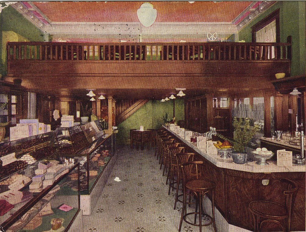 Burt's "The Duchess Chocolate Shop". Warren, Ohio. Early 1910's a