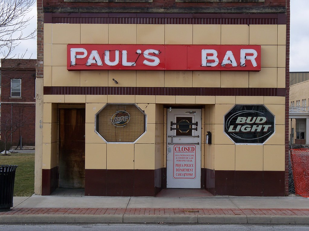 OH Piqua Paul's Bar Close up of the front of Paul's Bar … Flickr
