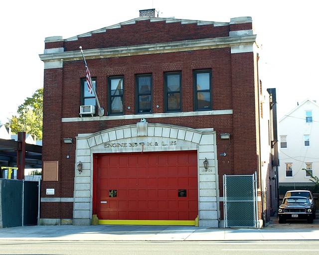E315 FDNY Firehouse Engine 315 & Ladder 125, Hillcrest, Queens, New York City a photo on