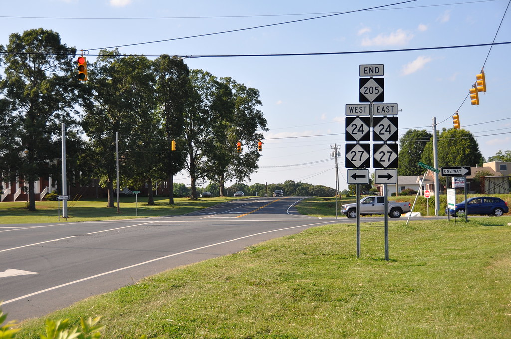 110625374 Red Cross North Carolina Highway 205 end sign, … Flickr