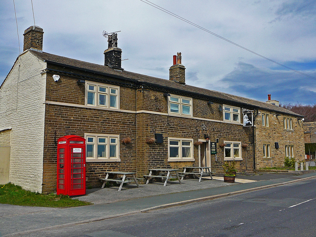 White Horse, Thornton Built 1815; originally the New Inn (… Flickr