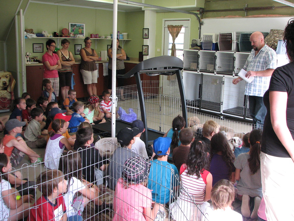 Visite des élèves au Centre canin TEG. Flickr