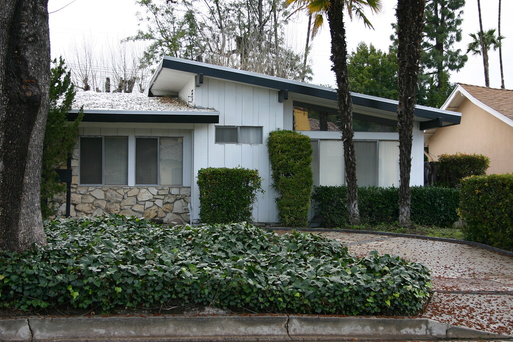 Woodland West, Woodland Hills, CA, 1961. steve_treinen Flickr