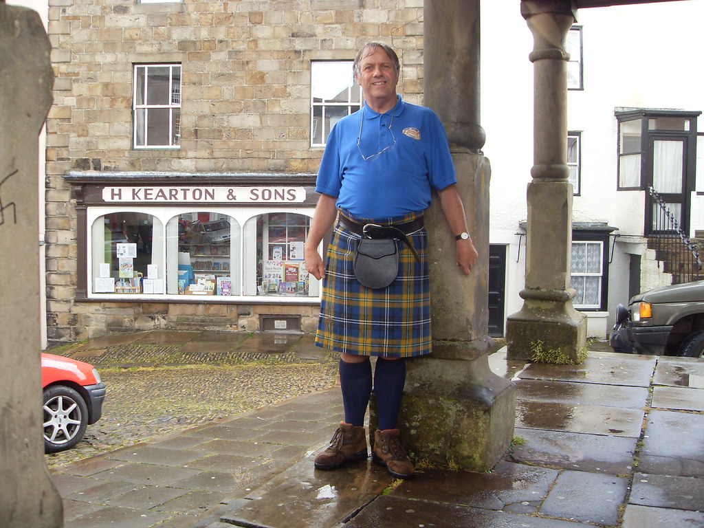In the Shelter, Alston Square a photo on Flickriver