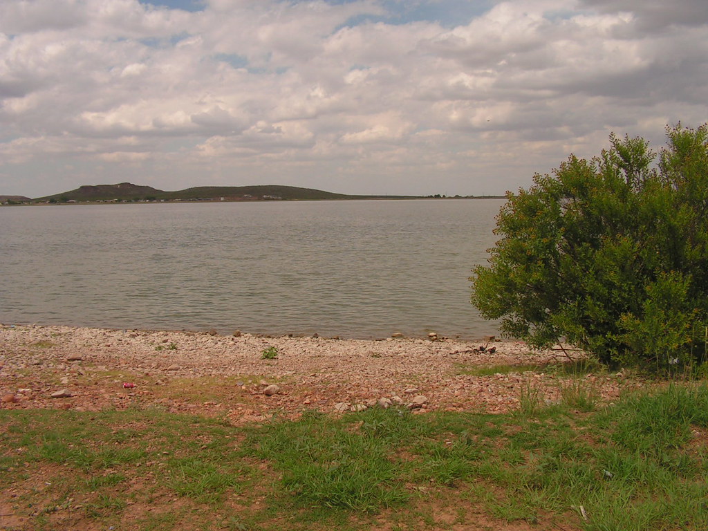 PICT0083 Balmorhea Lake stegenevievebulk Flickr