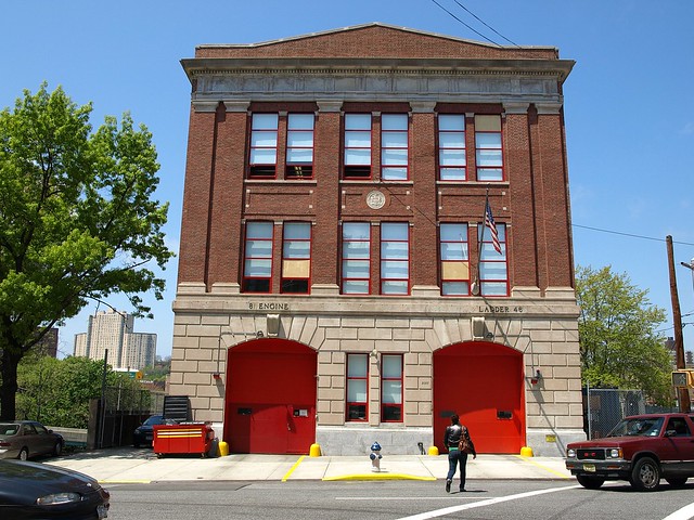 E081 FDNY Firehouse Engine 81 & Ladder 46, Kingsbridge, Br… | Flickr
