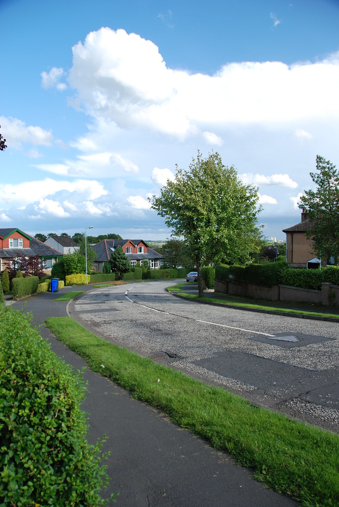 Breahead Ave Milngavie The street where I stayed in Milnga… Flickr