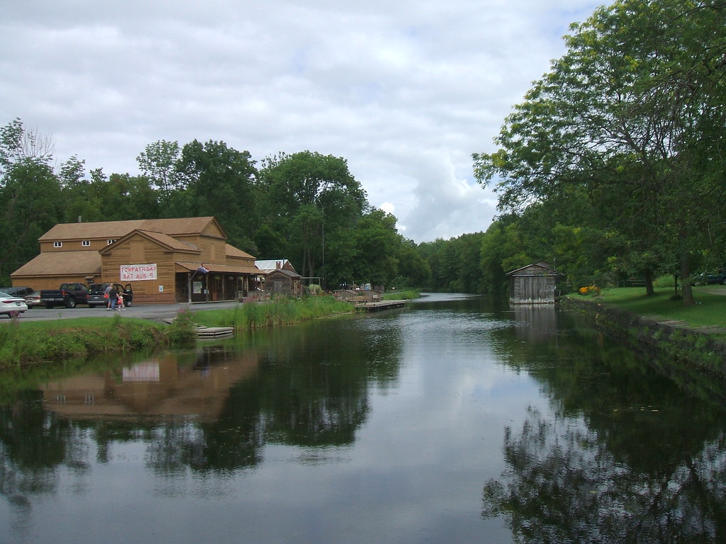 Camillus Erie Canal Park I took this photo from DeVoe Road… Flickr