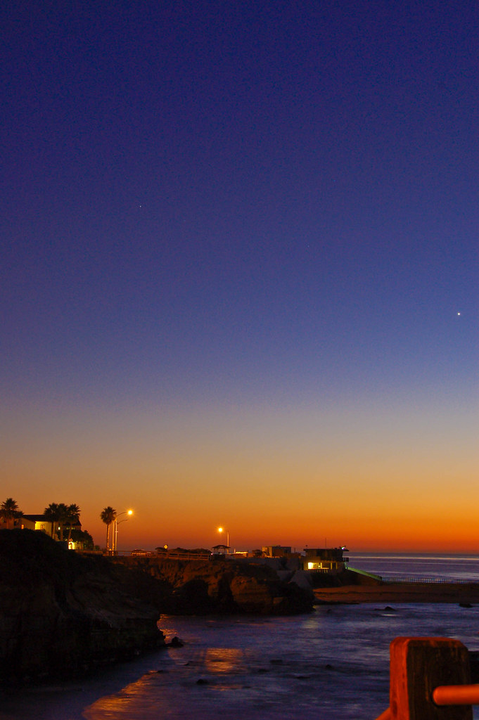 Sunset at La Jolla Cove The after sunset show in the sky. … Flickr