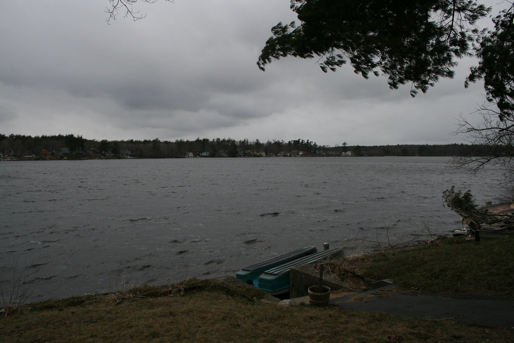 Lake Attitash, Merrimac, MA on a windy, chilly early April… Flickr