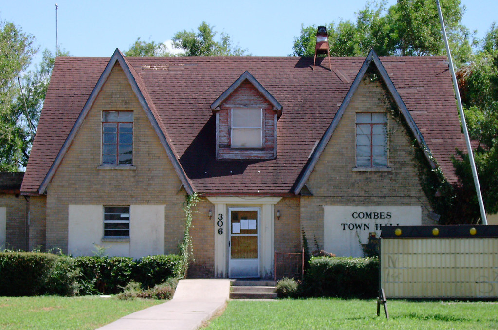 Combes, Texas Town Hall A nice little English style town h… Flickr