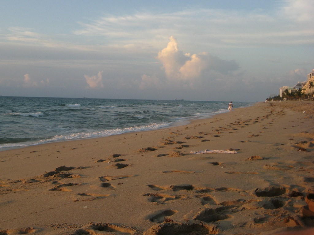 Pompano Beach Water Temperature Forecasts & current water temp