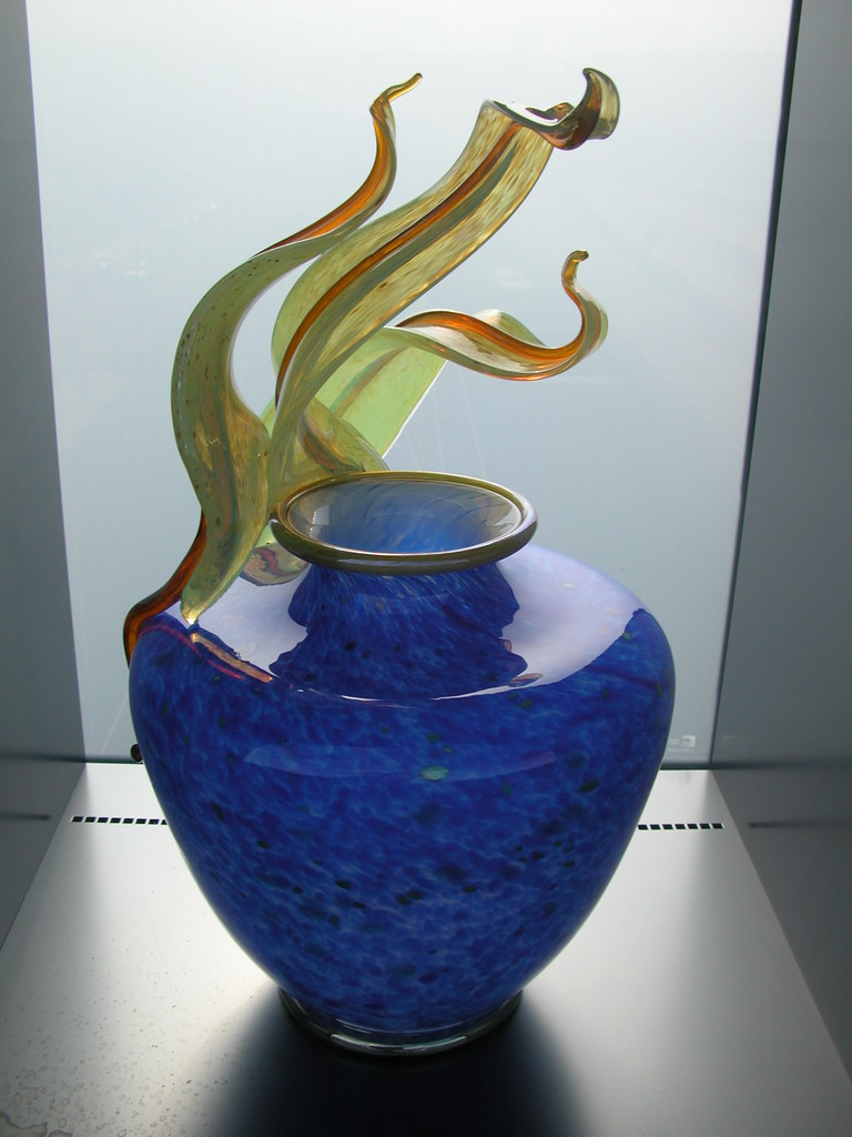 Dale Chihuly vase catchthefuture Flickr