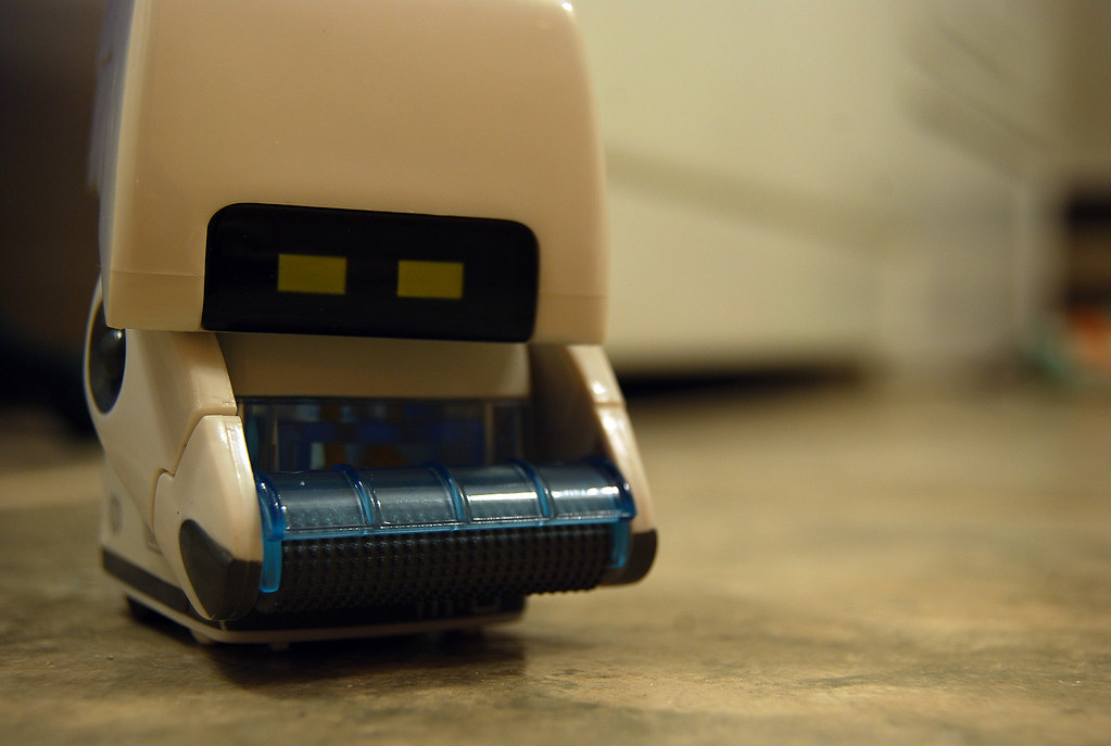 131/365 MO "FOREIGN CONTAMINANT!" God, I loved WallE. T… Flickr