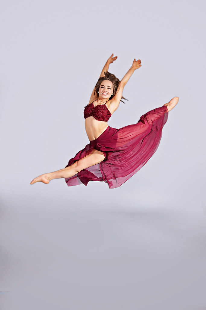 Julia Scoleri Irene Aviles Flickr