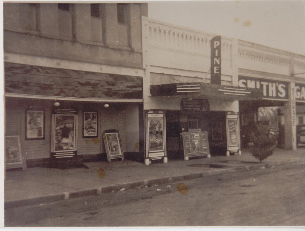 Movie Theater Tecumseh movie theater in 1930. Pioneer Library