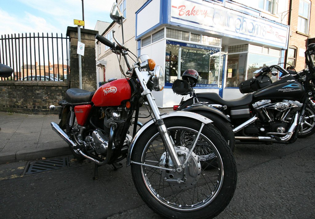 IMG_5244 Boston Bike Night Boston Bike Night 2008 Captain Smurf