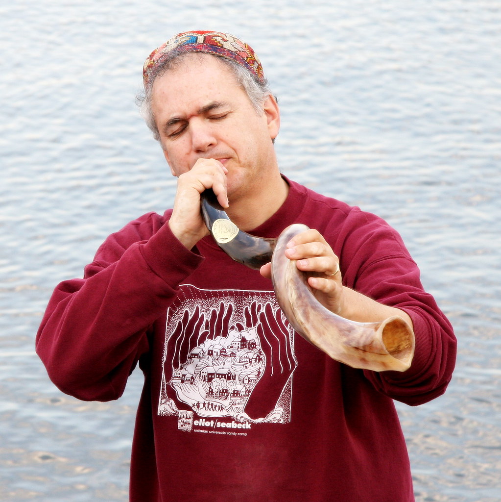 Shofar by the Waters Lakeside Shofarot service Steve Schwa… Flickr