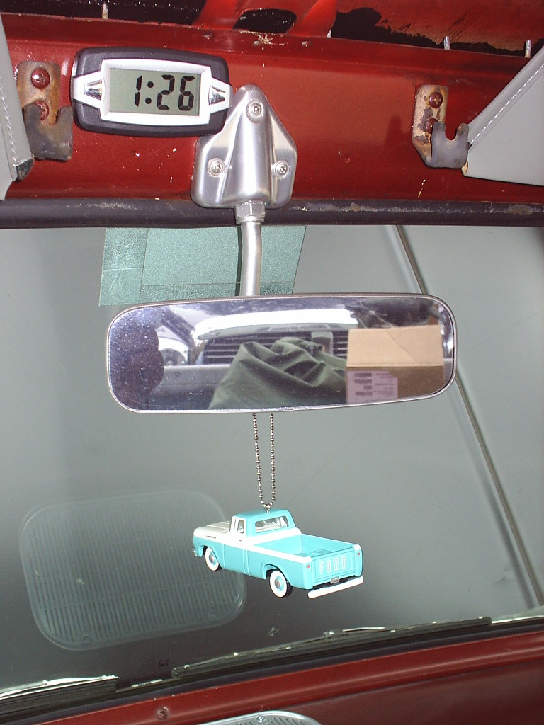 Clock Cheap clock from Autozone B Riel Flickr