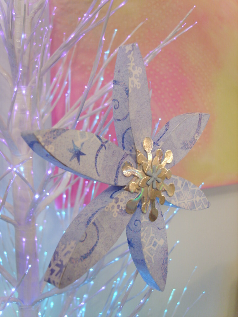 KITCHEN ROLL FLOWER 2ND FINISHED PRETTY RECYCLING Made fro… Flickr